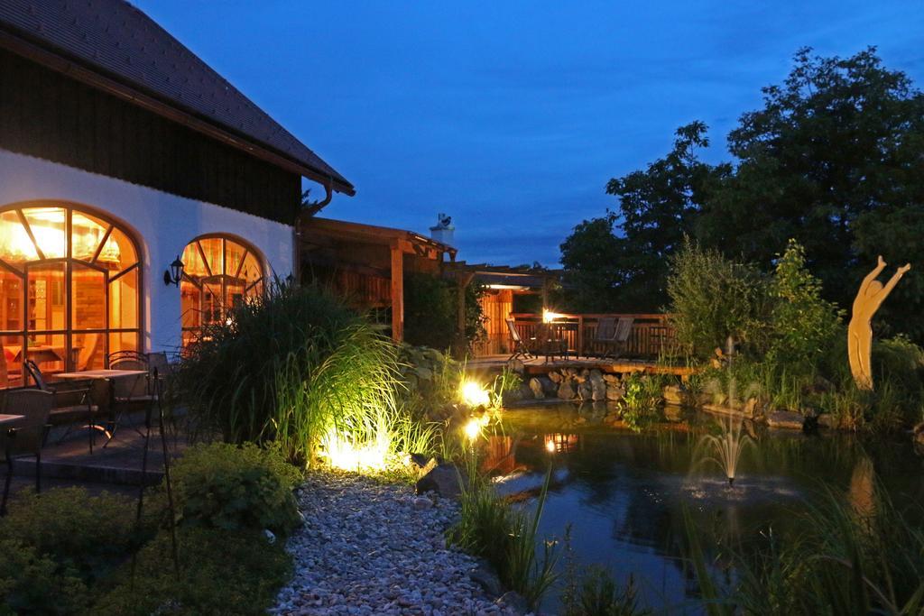 Hotel Garni Huegellandhof Neuhaus am Klausenbach ภายนอก รูปภาพ