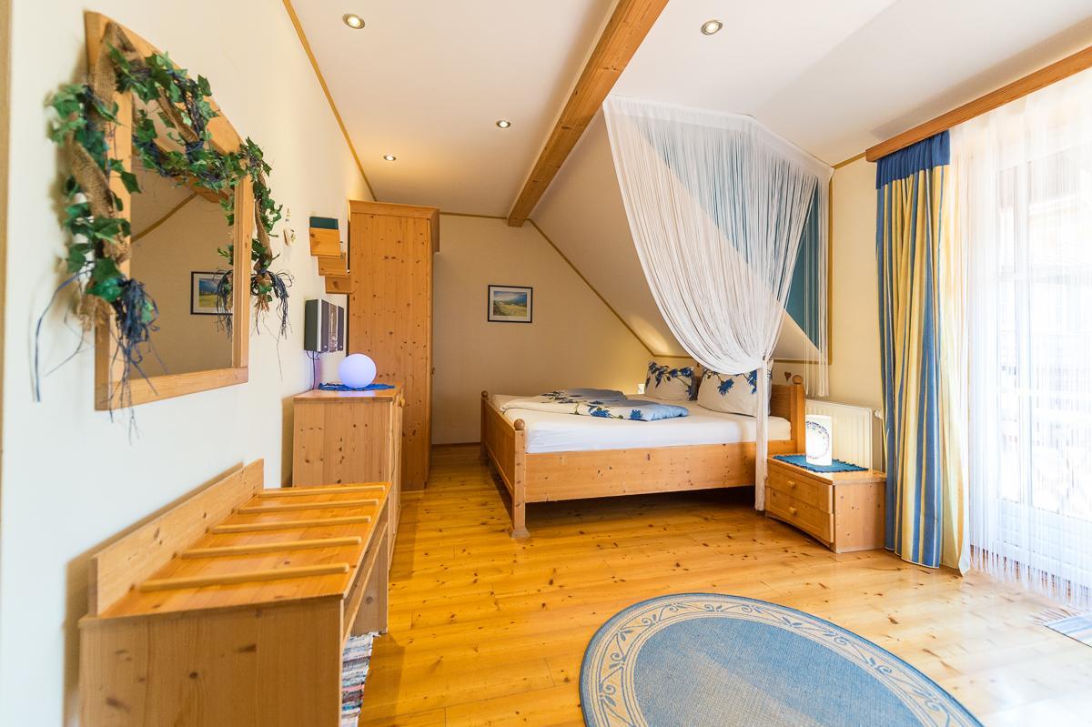 Hotel Garni Huegellandhof Neuhaus am Klausenbach ภายนอก รูปภาพ
